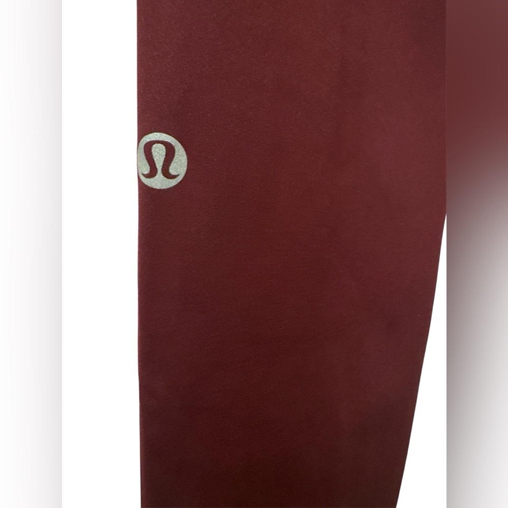 Lululemon Fast & Free High Rise Tight ll- Size 4 - Picture 9 of 9
